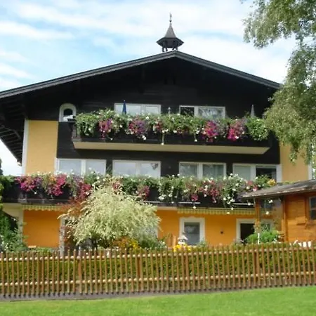 Marianne Apartment